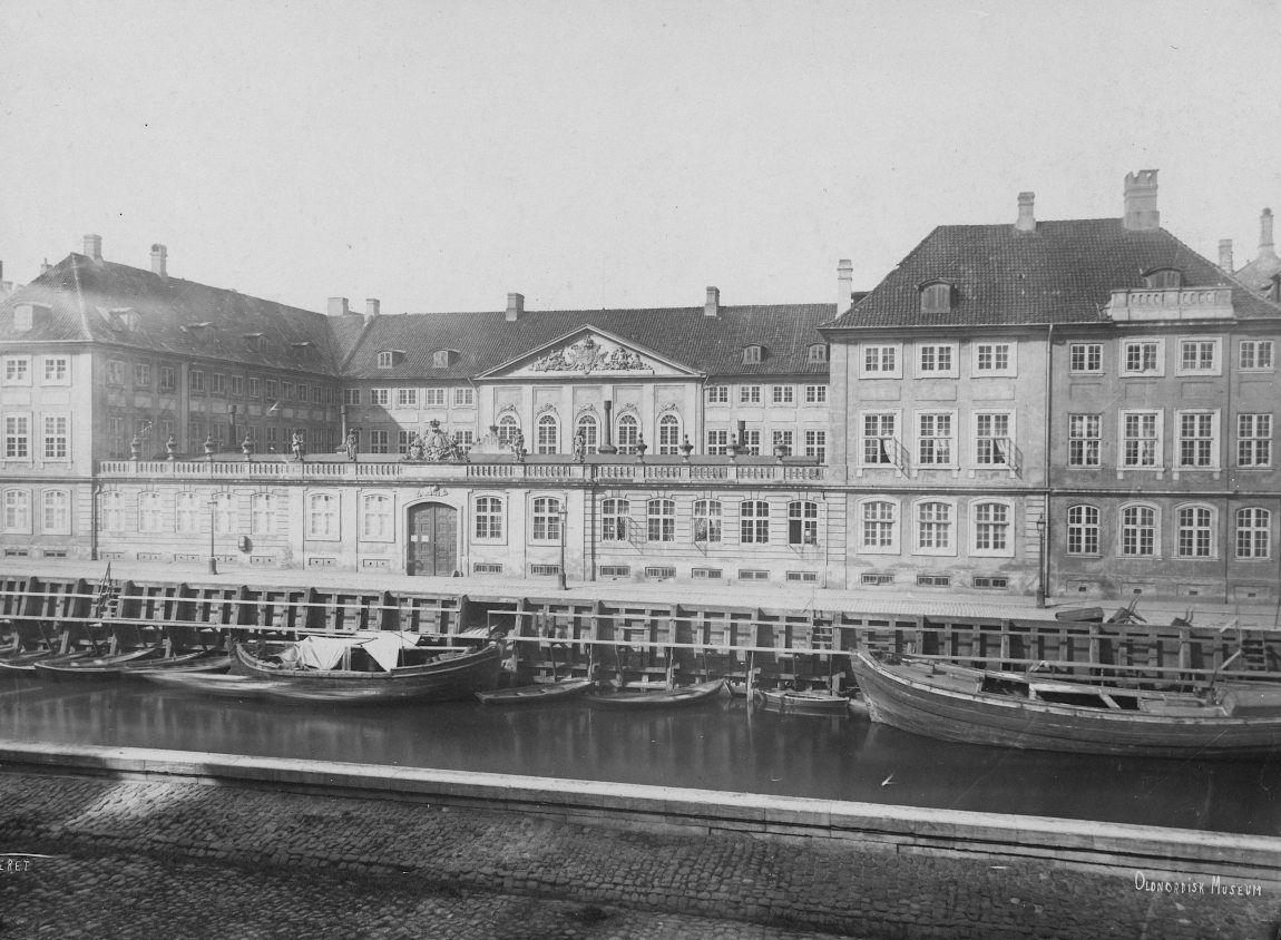 Frederiksholms Kanal 12