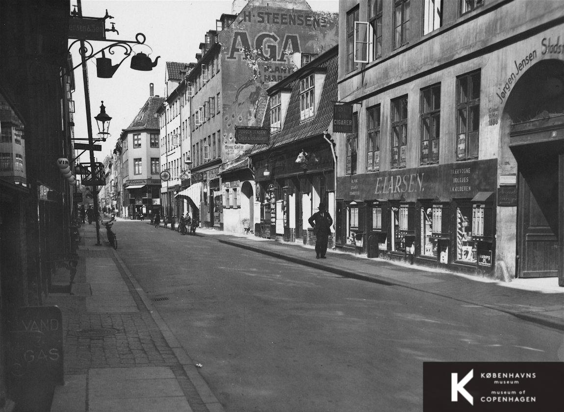 Larsbjørnsstræde 8-18