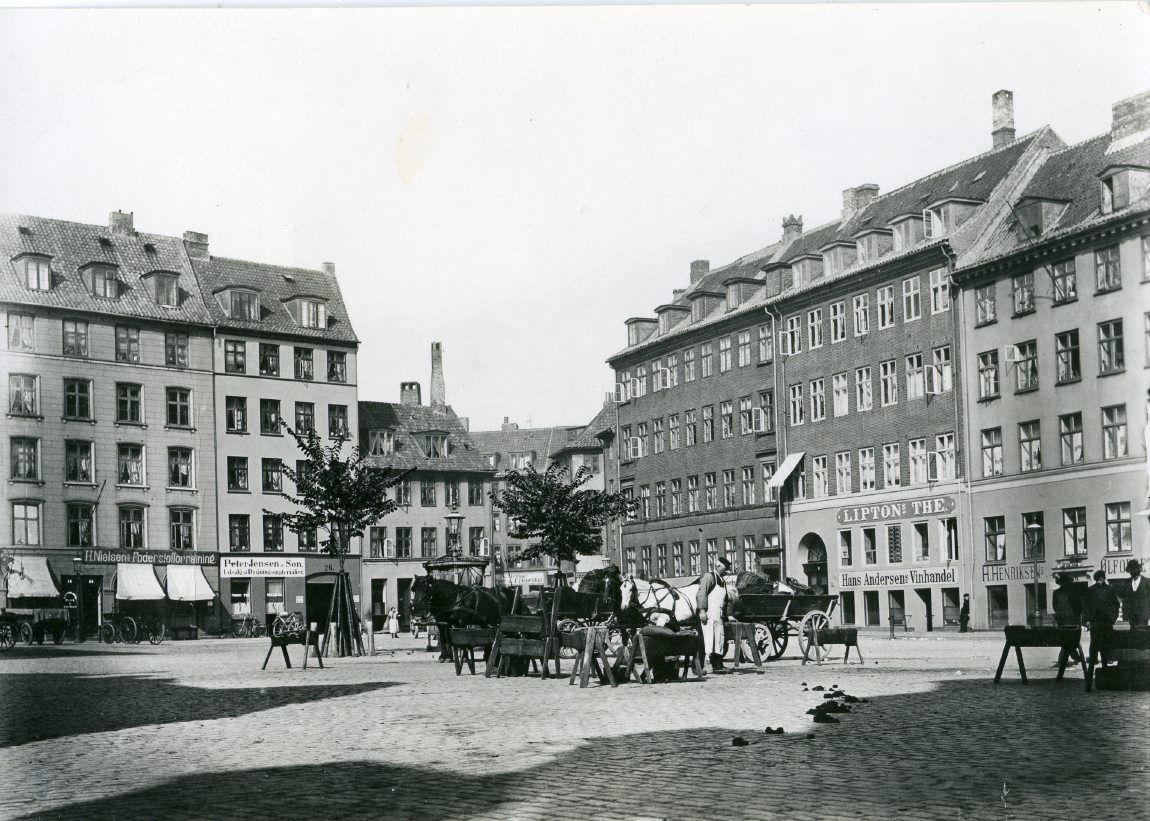 Hauser Plads 26-18