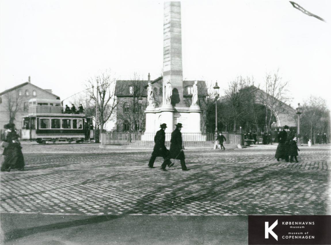 Vesterbrogade, Frihedsstøtten