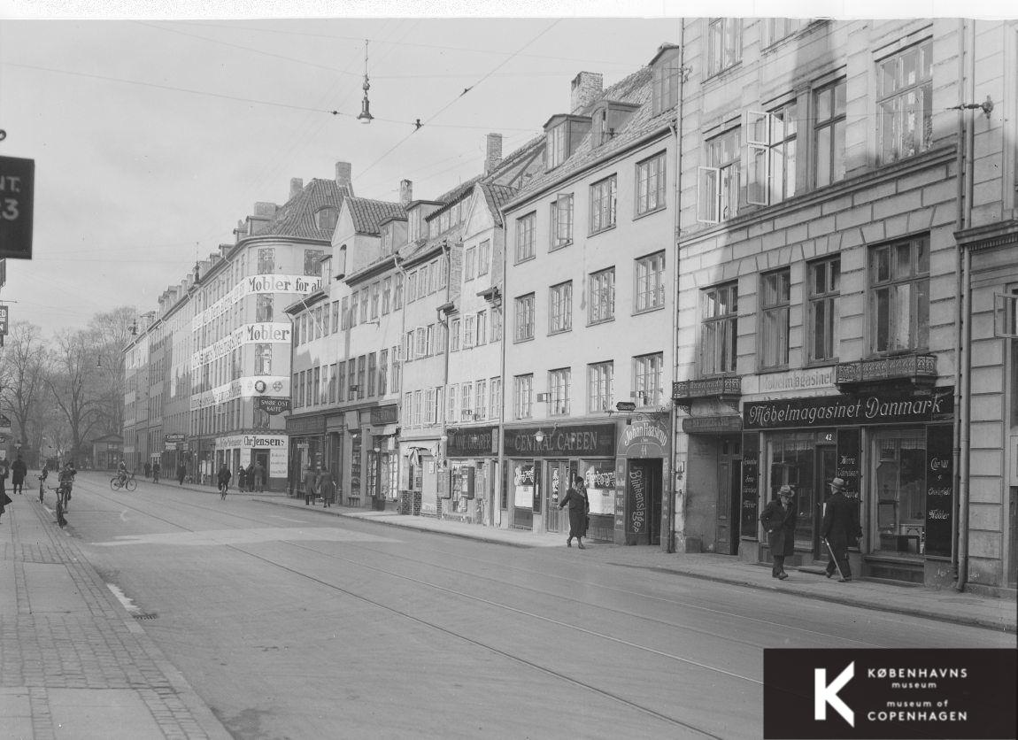 Dronningens Tværgade 44