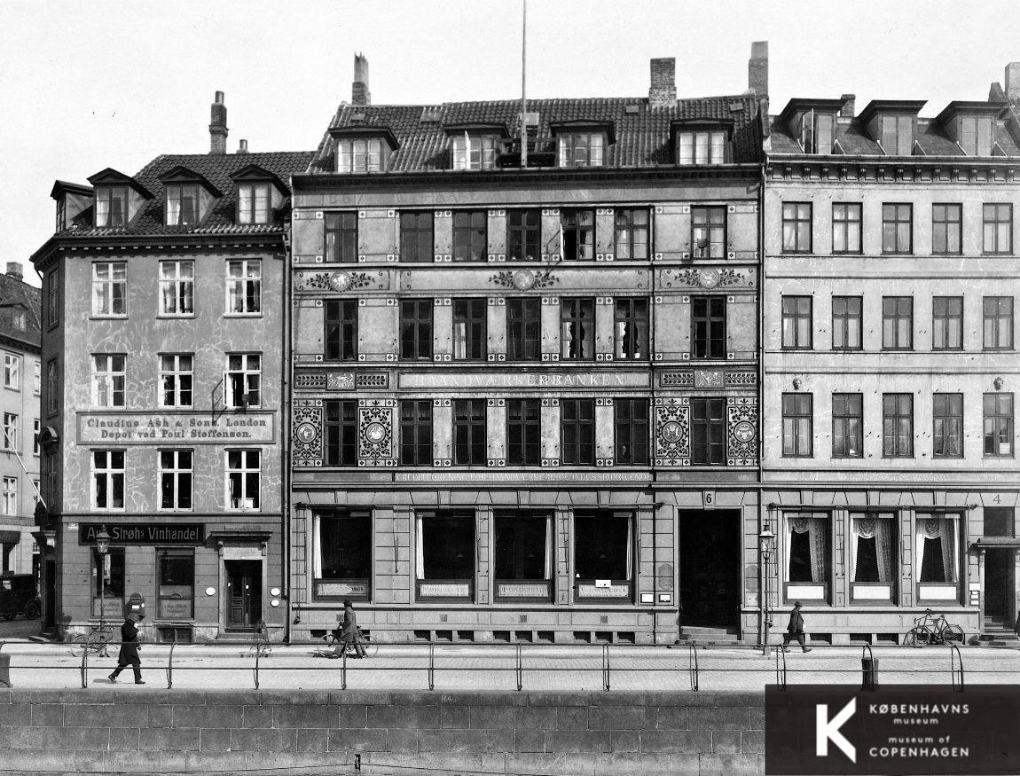 Ved Stranden 4-8