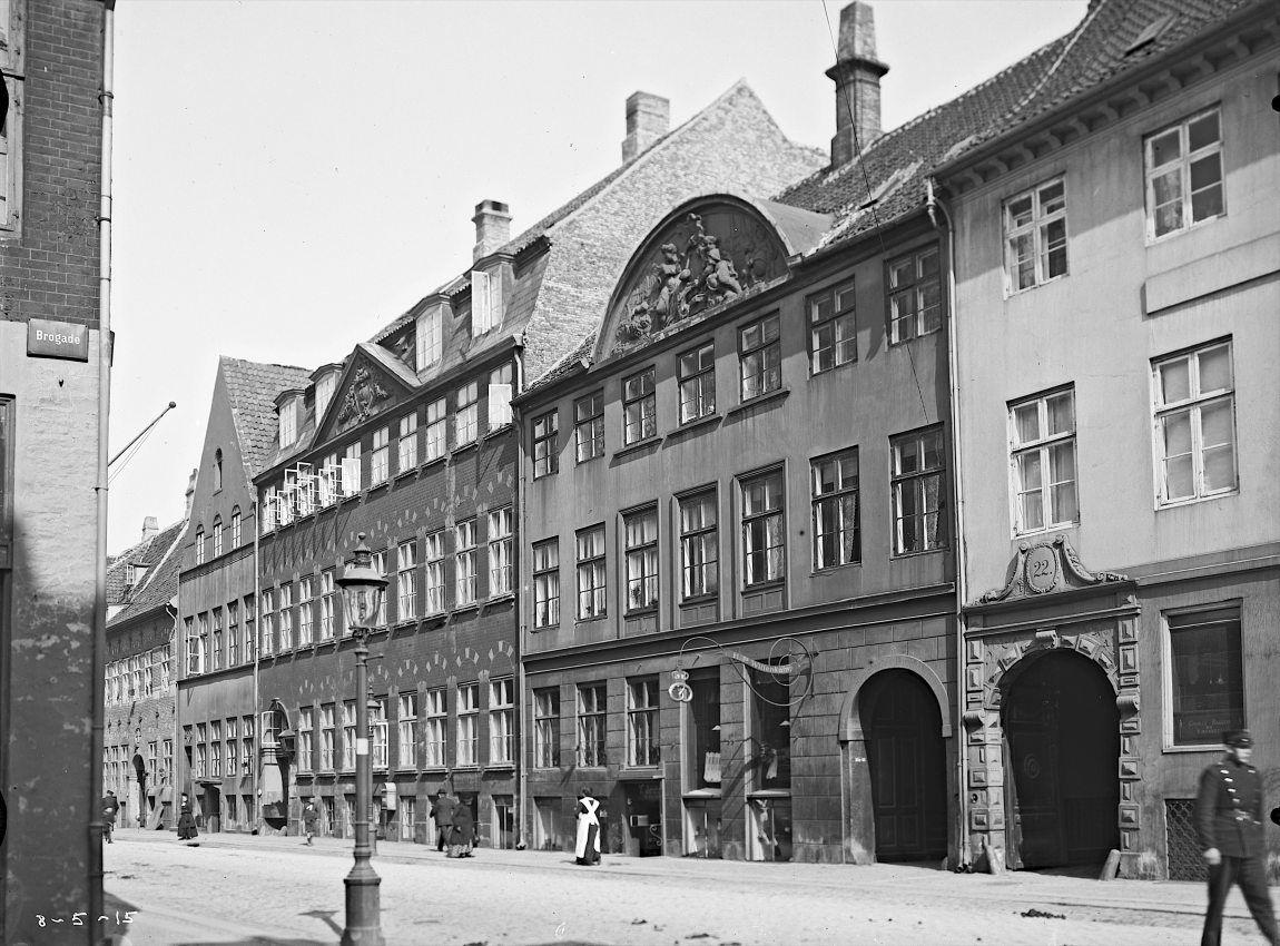 Strandgade 22-28
