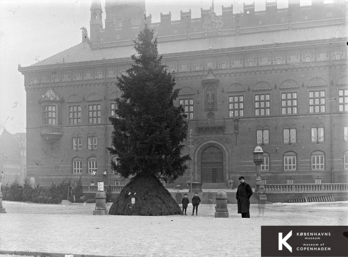 Rådhuspladsen, Politikens juletræ