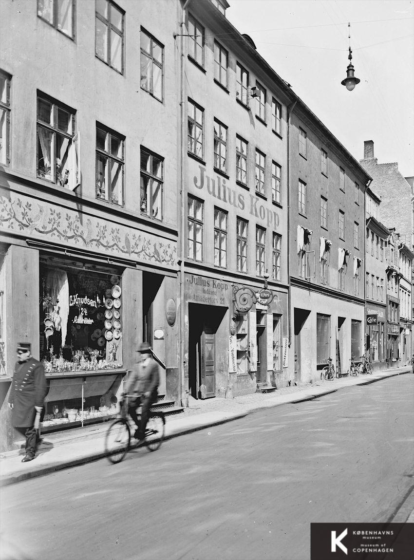 Læderstræde 22-26