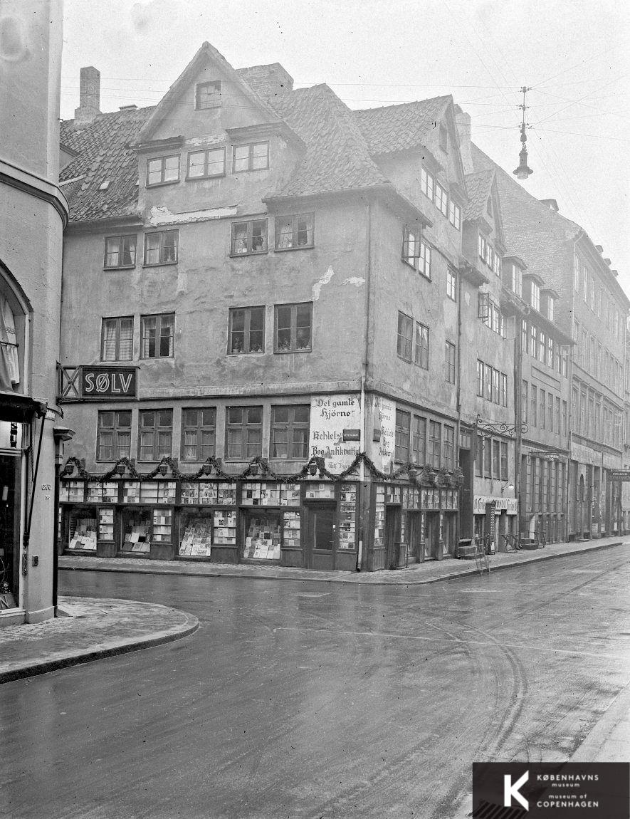 Fiolstræde 18, Hj. af Krystalgade