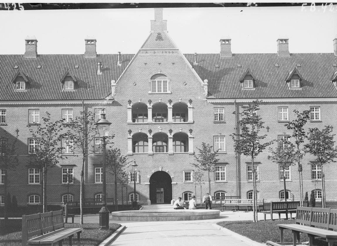 Agnes Henningsens vej. Alderdomshjemmet ved Guldbergsgade.