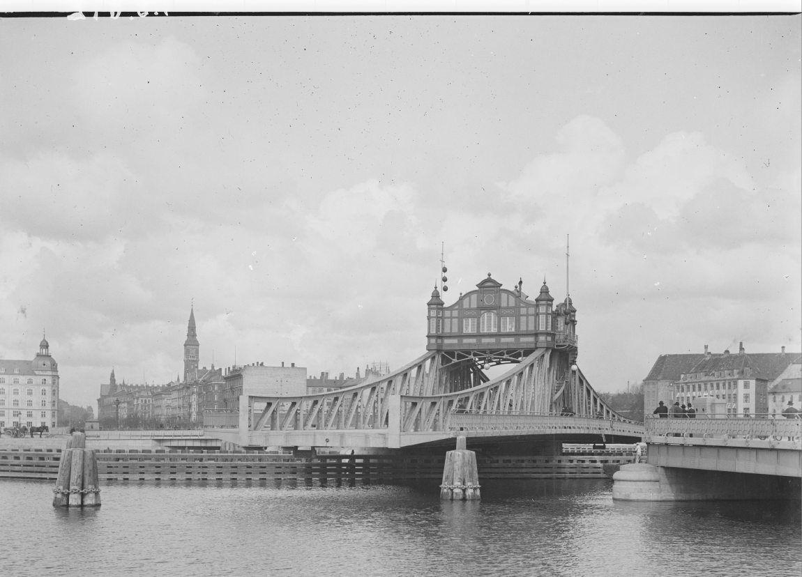 Langebro set fra Christianshavn