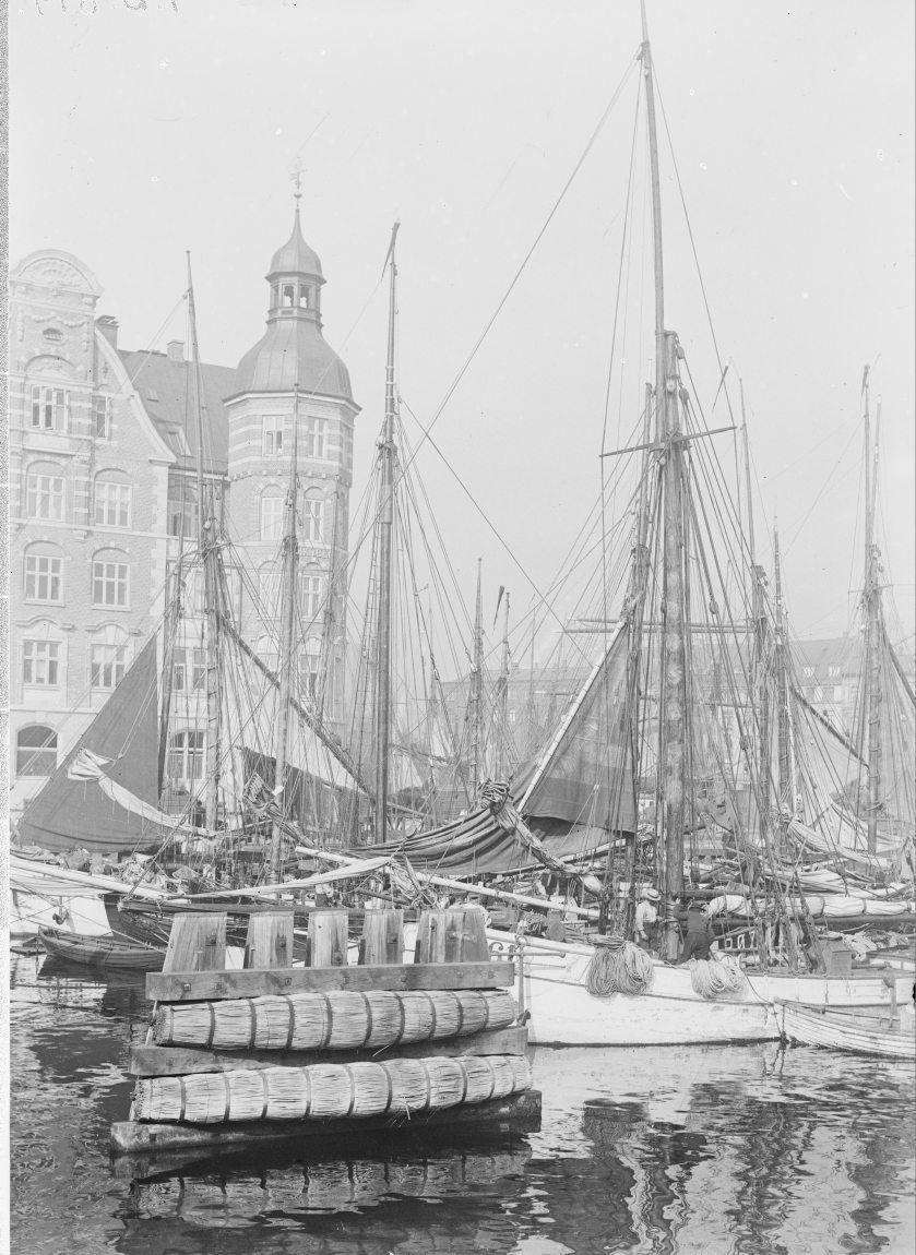 Havnen ved Knippelsbro med Privatbanken