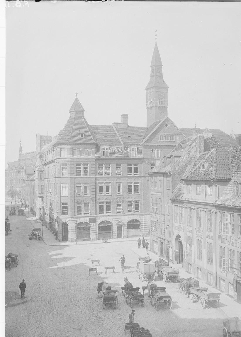 Vandkunsten mod Løngangsstræde.