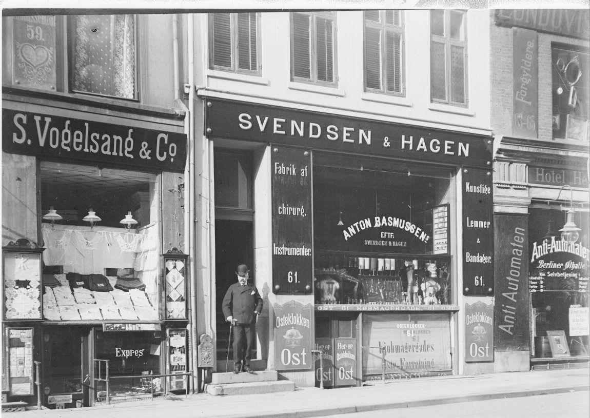 Købmagergade 61. Svendsen + Hagen. Bandagister.