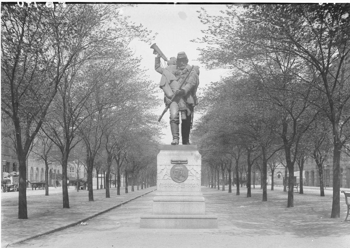 Den lille hornblæser. H.C.Andersens Boulevard.