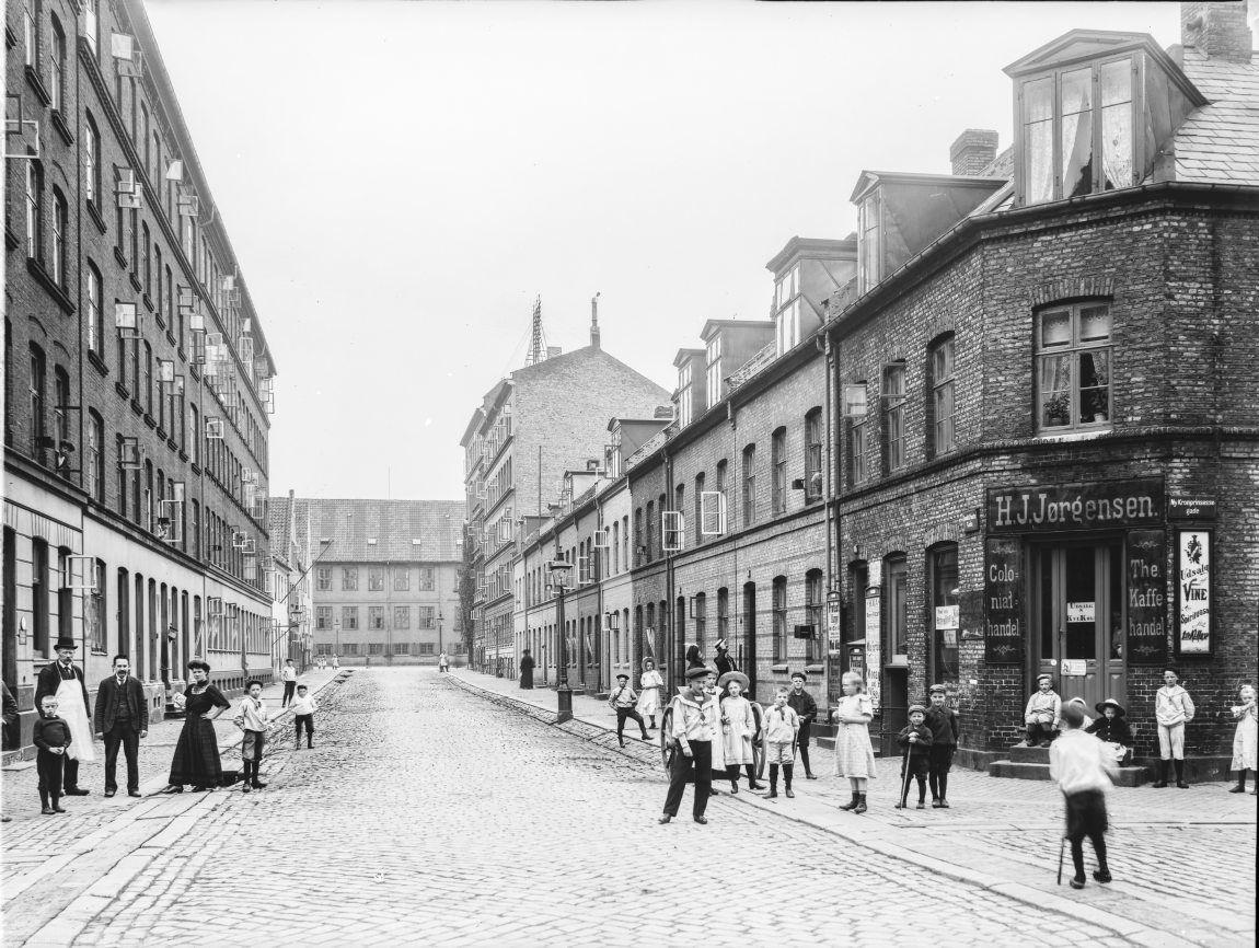 St. Pauls gade. (mod Rigensgade) St. Annæ Vester (11)