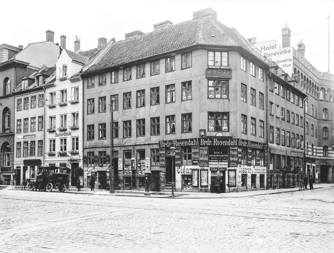 Vester Voldgade hj. af Studiestræde. (3)
