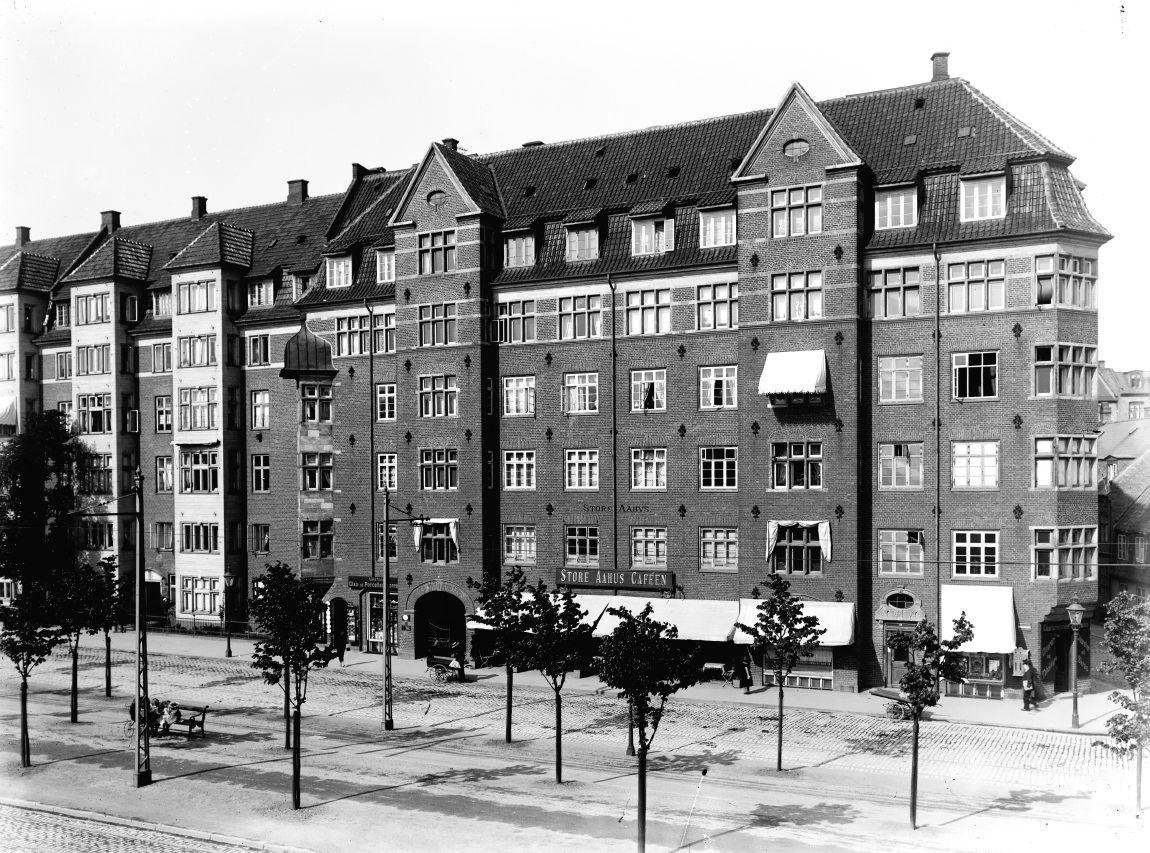 Store Aahus, Åboulevarden 12-14.