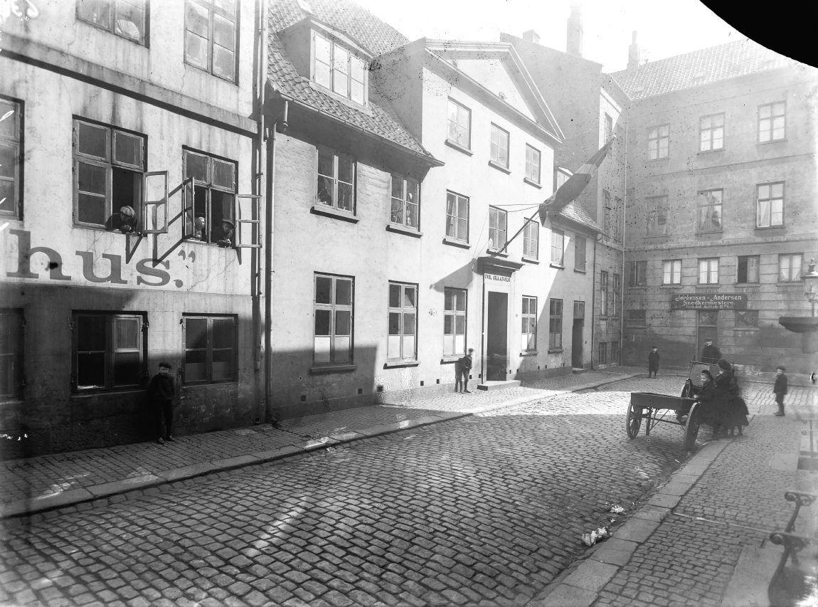Børneasylet. Asylgade.