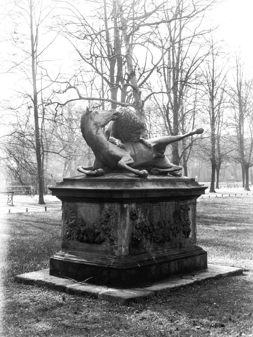 Skulptur Løven & Hesten Kongens Have.