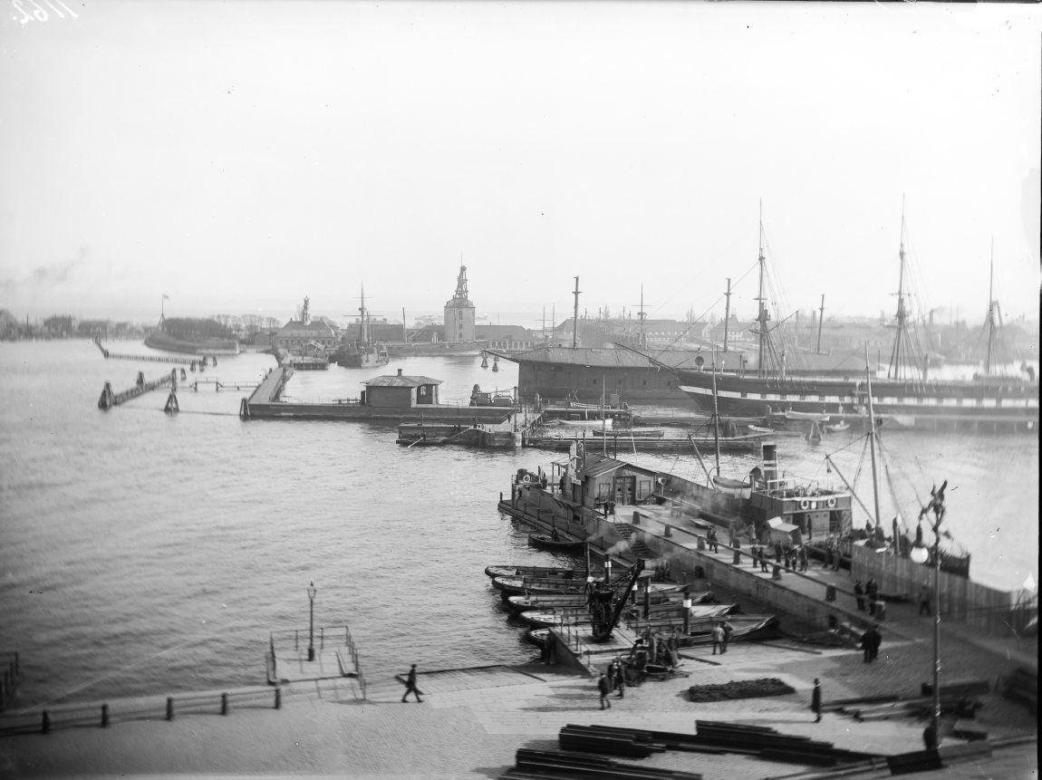 Udsigt fra Nordre Toldbod mod Marinestation København.