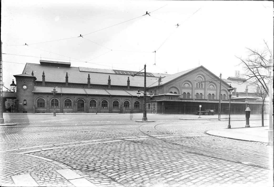 Hovedbanegården.