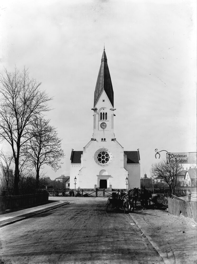 Hellerup Kirke kbhbilleder.dk