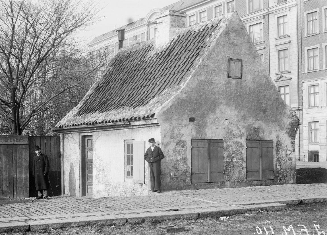 Vagthus ved tømmerpladserne ved Tietgensgade.