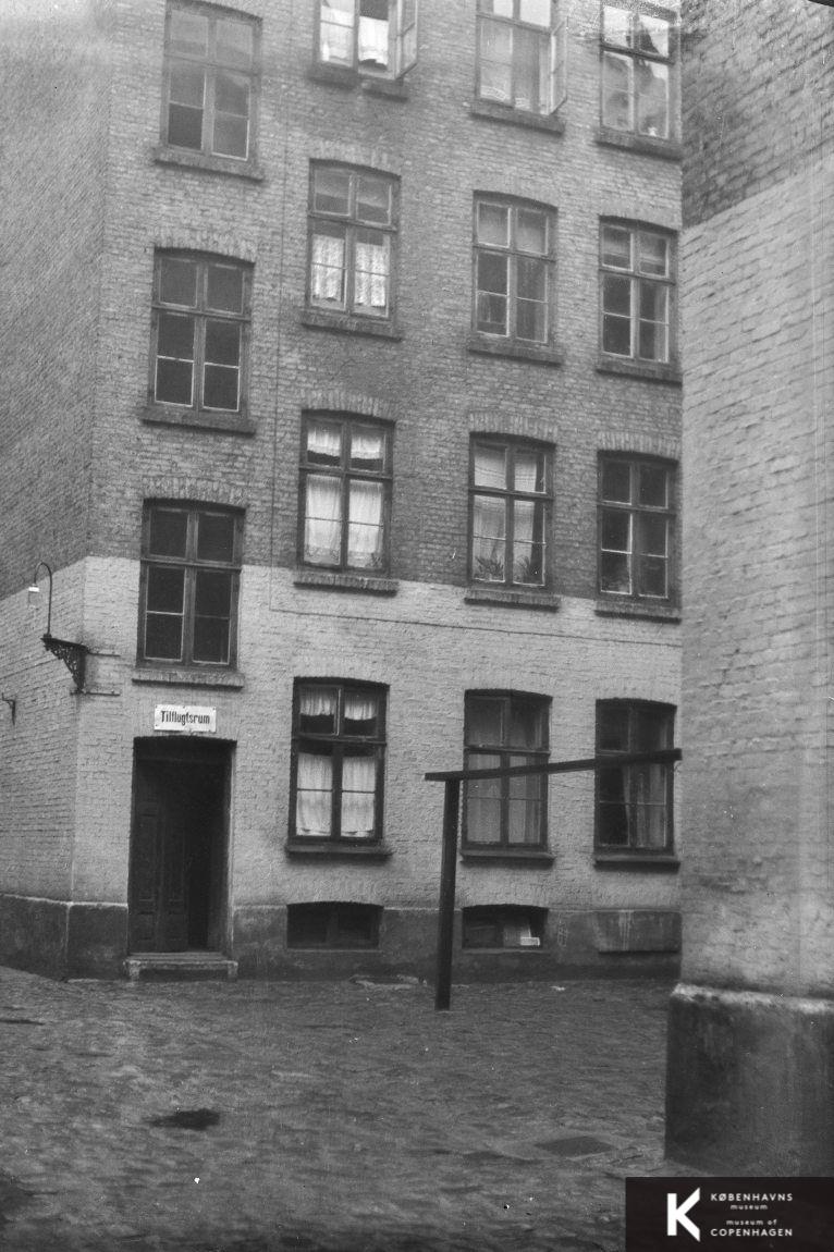 Nansensgade 21