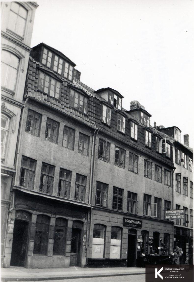 Adelgade 5-7