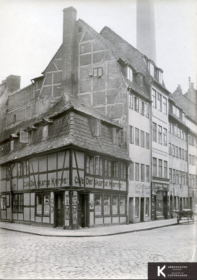 Adelgade 32