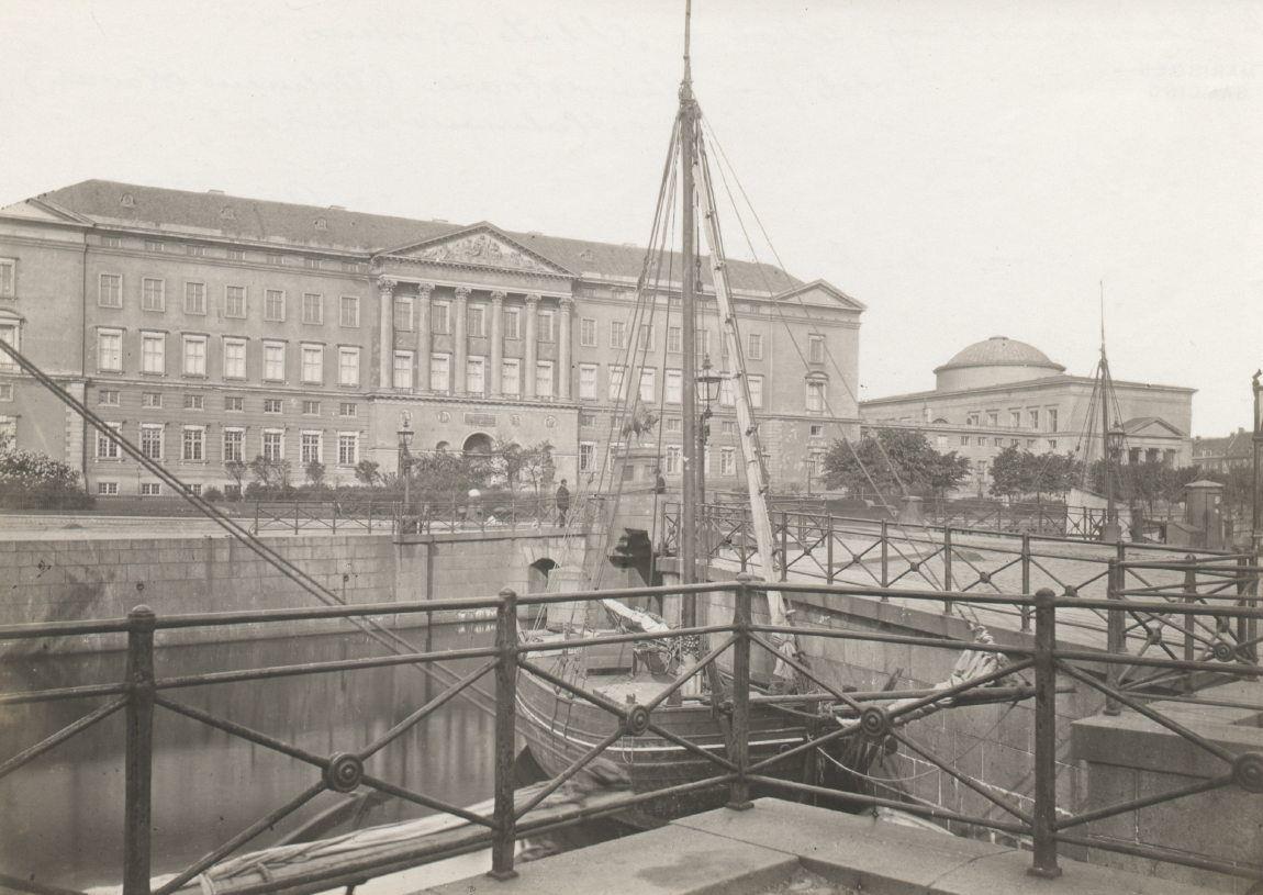 2. Christiansborg Slot og Slotskirken