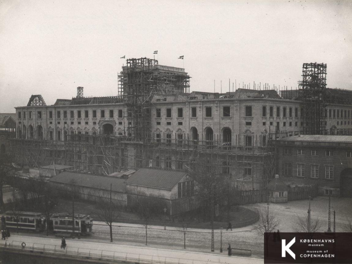 3. Christiansborg under opførelse