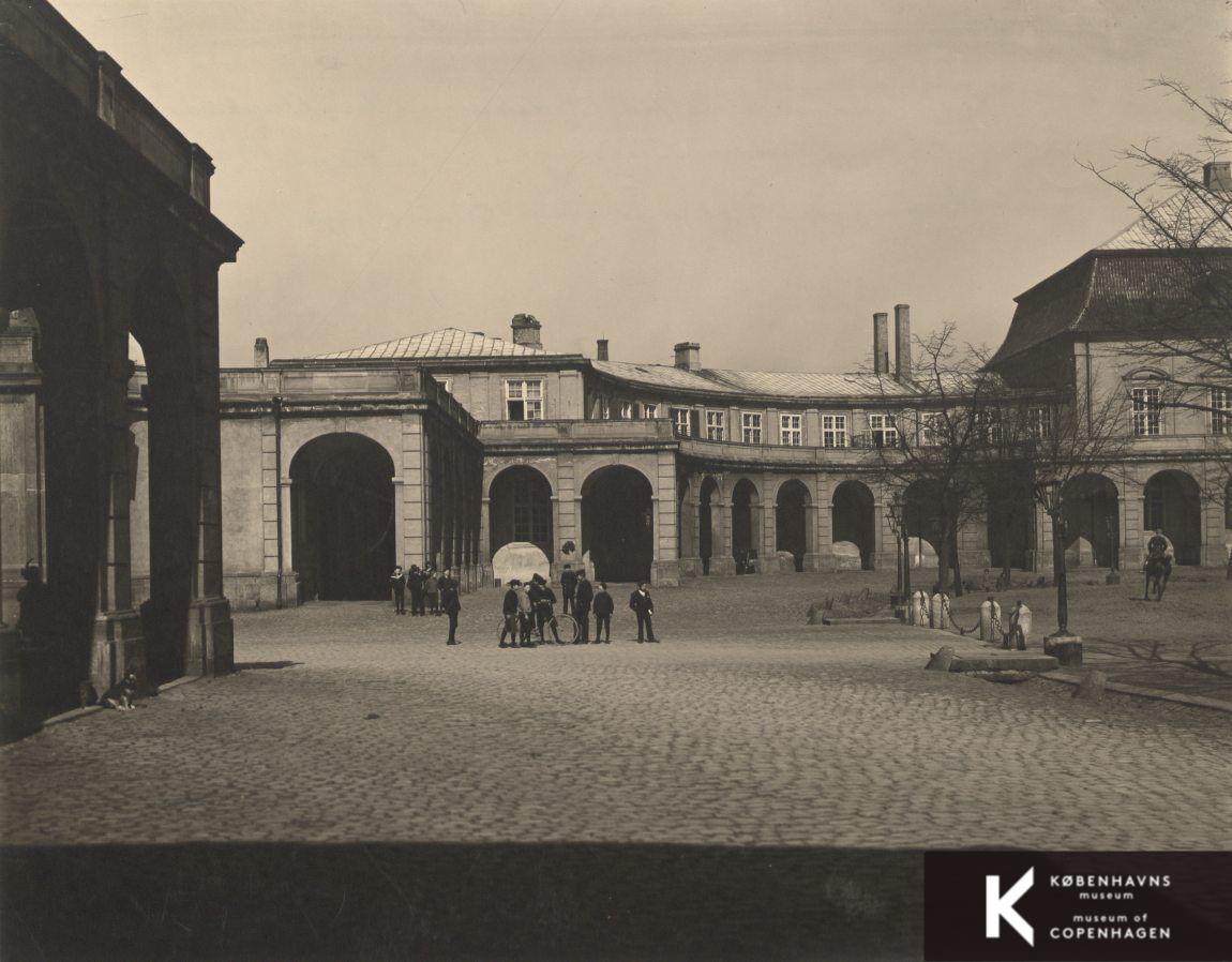 Christiansborg Slot, Ridebanen