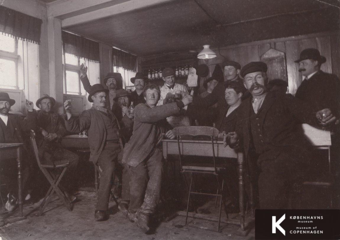 Farvergade 15, Holger Danske