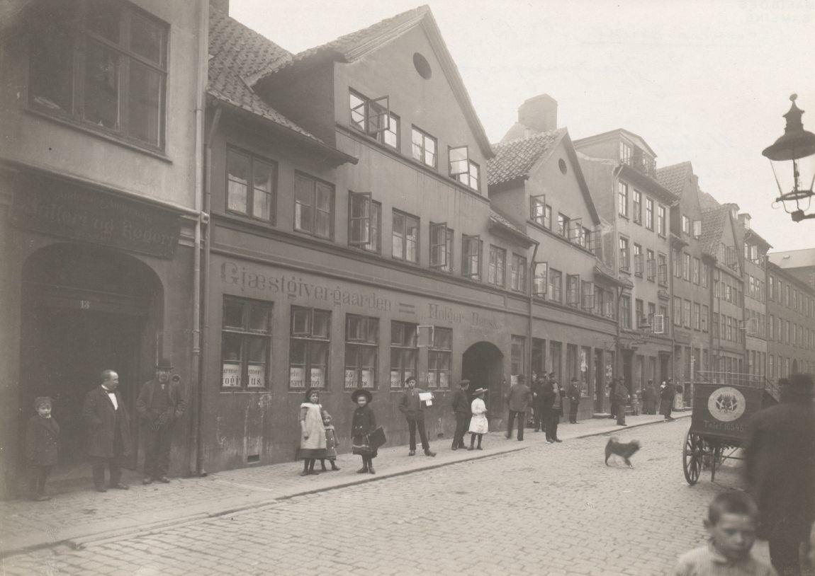 Farvergade 15, Holger Danske