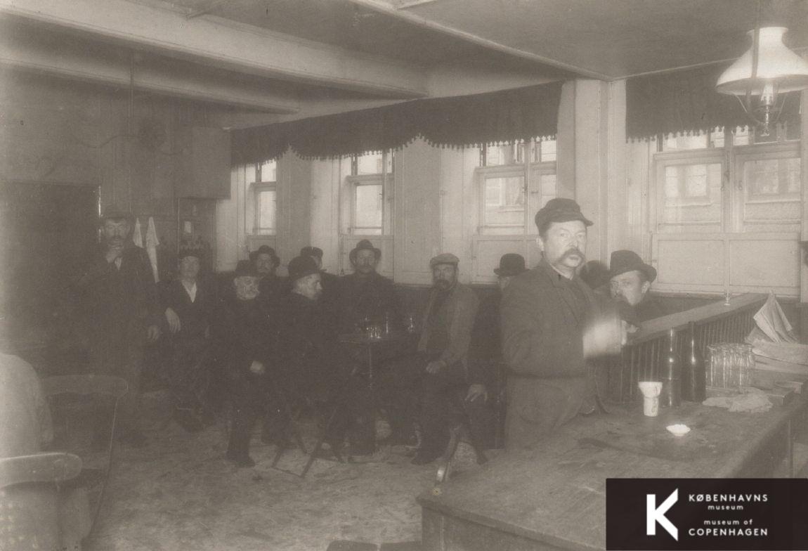 Farvergade 15, Holger Danske