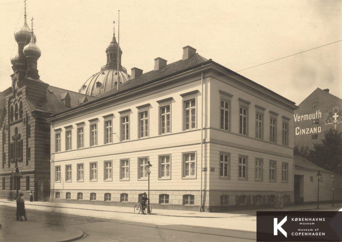 Fredericiagade 21, hjørnet af Bredgade