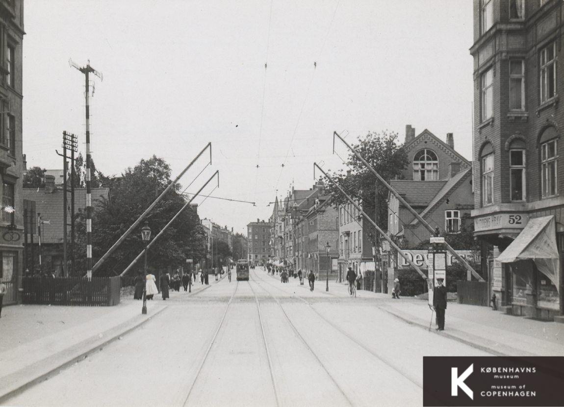 H. C. Ørsteds Vej, jernbaneoverskæring