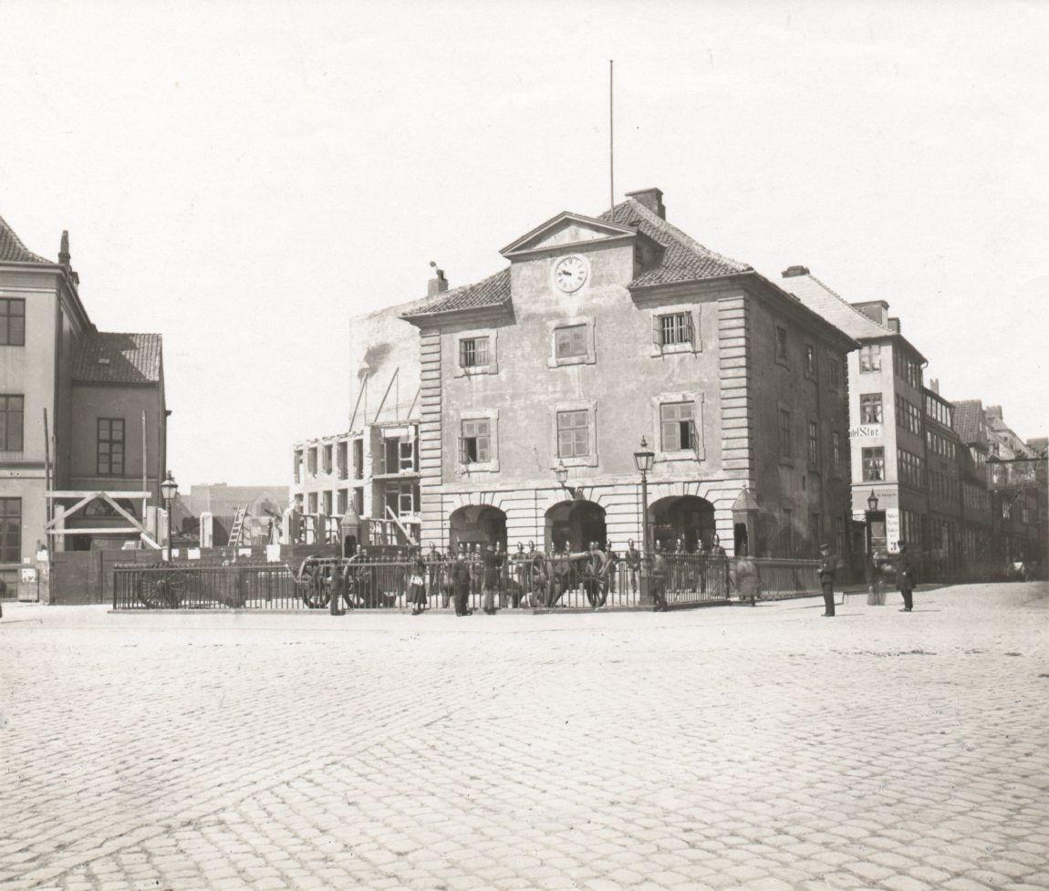 Kongens Nytorv, Hovedvagten