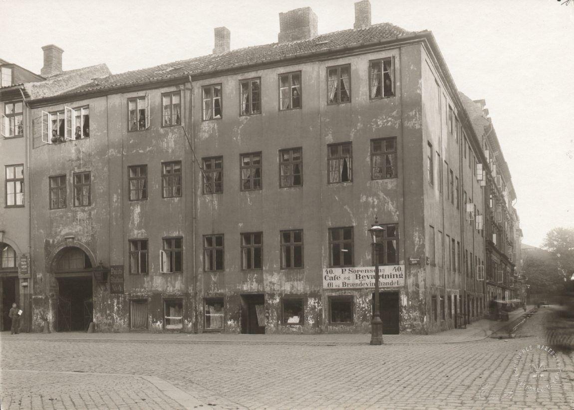 Prinsessegade 40, hjørnet af Sankt Annæ Gade
