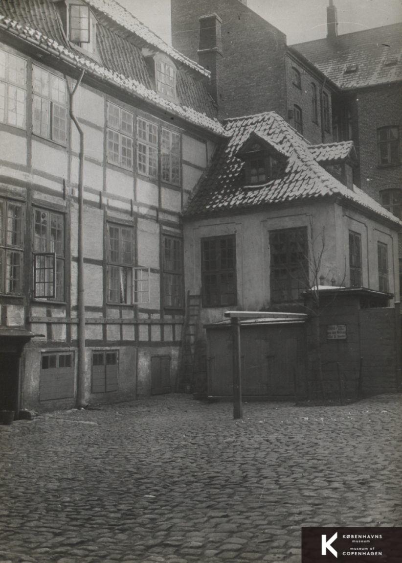 Strandgade 6