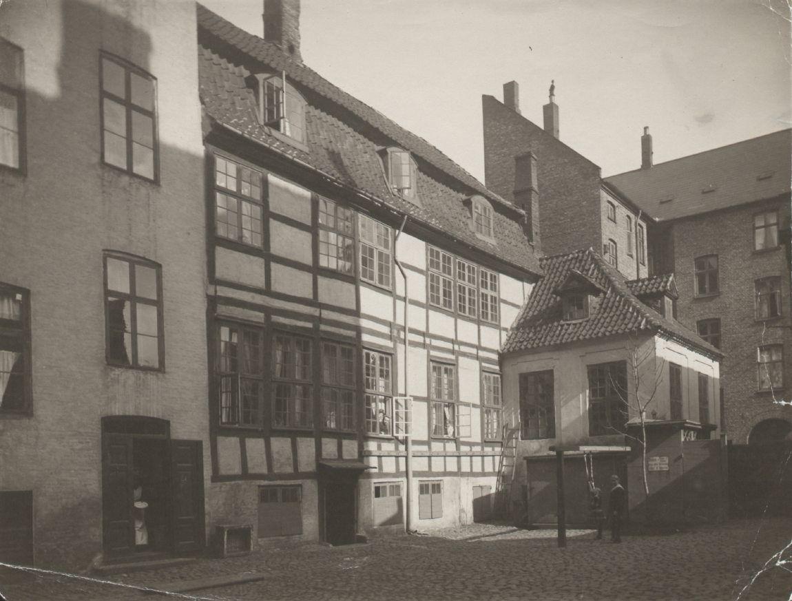 Strandgade 6