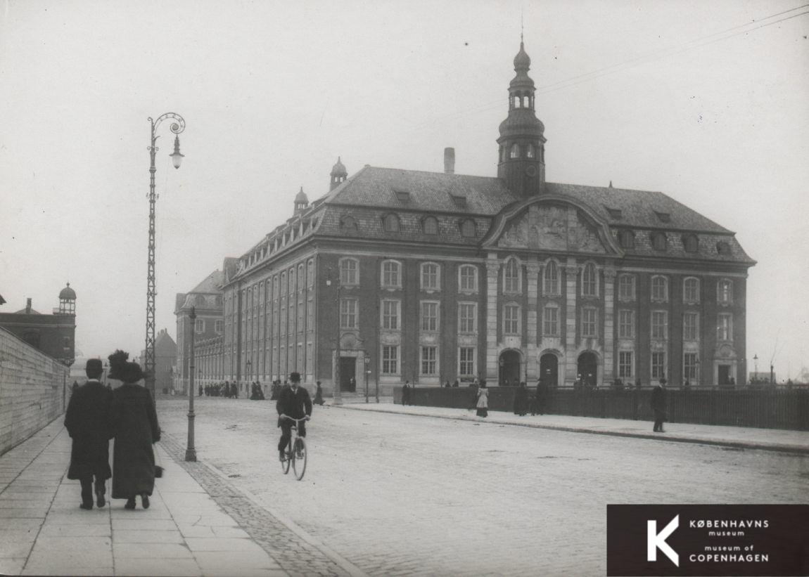 Bernstorffsgade, hjørnet af Tietgensgade