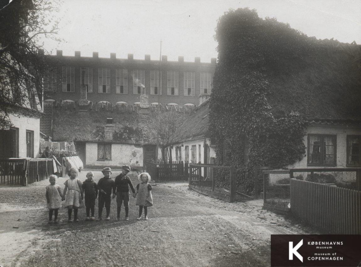Valby, Annexstræde 17-19