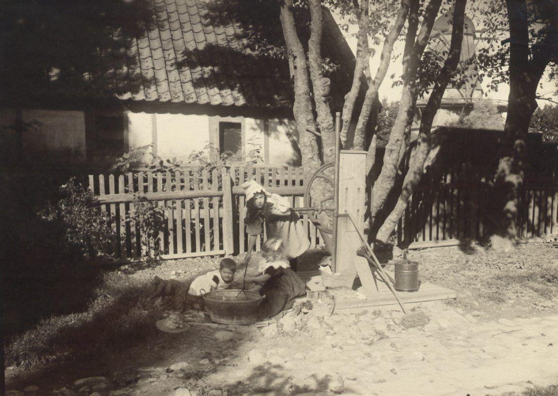 Valby, Gammel Jernbanevej