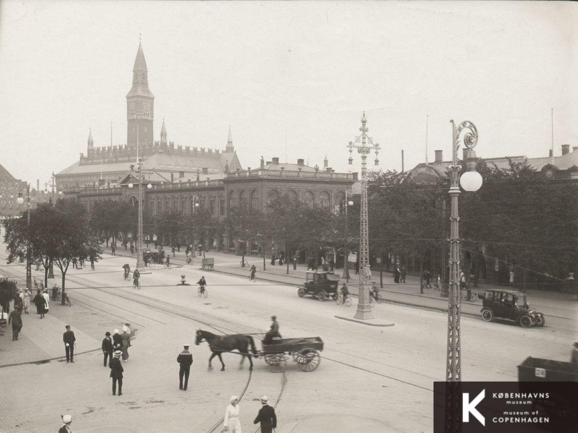 Vesterbrogade mellem Tivoli og Rådhuspladsen