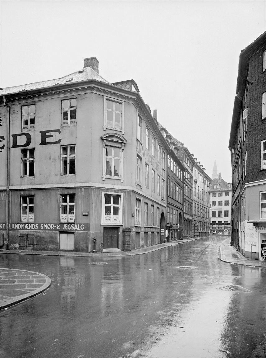 Brolæggerstræde 9