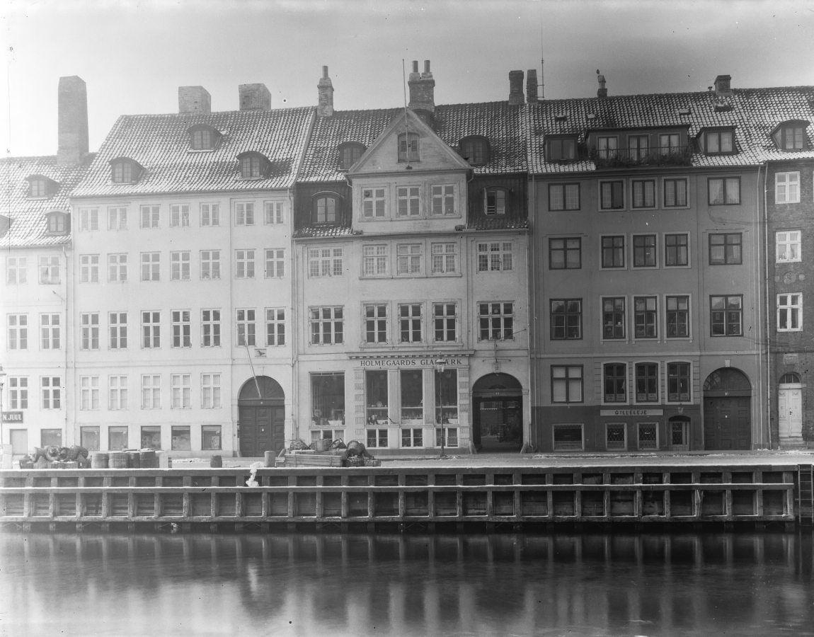 Nyhavn 12