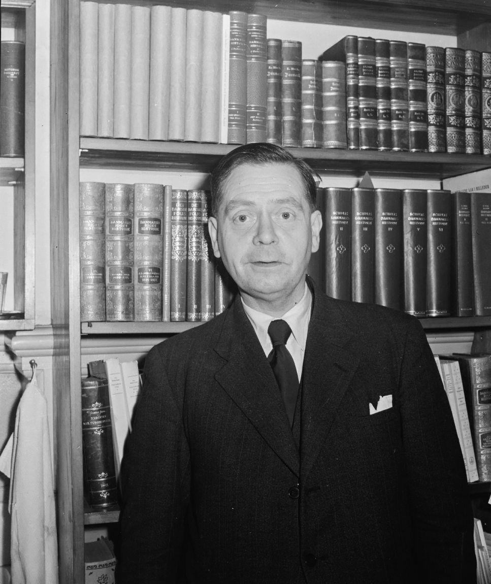 Stadsarkivar Svend Aakjær