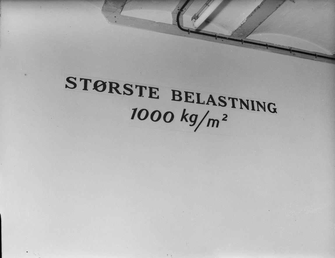 Skrift på væg